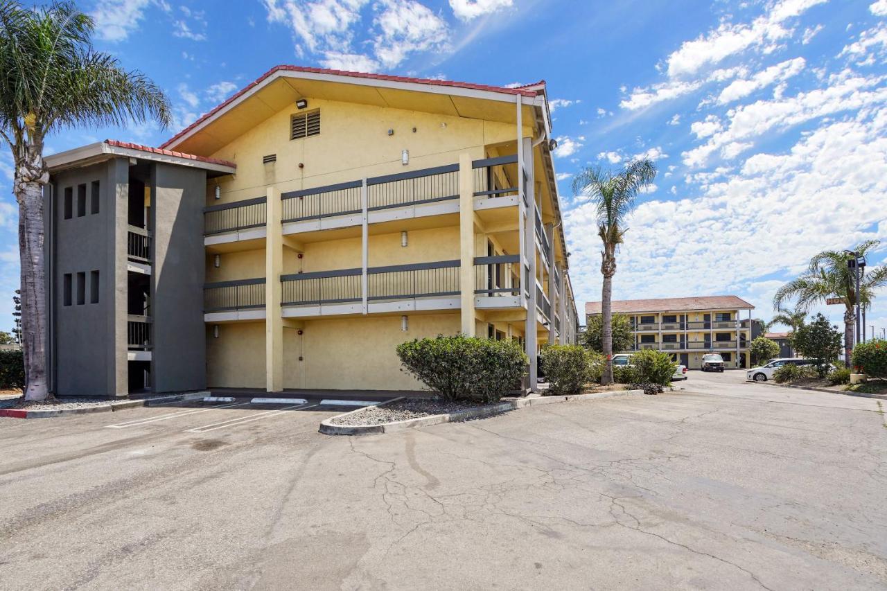 La Quinta Inn By Wyndham Costa Mesa Orange County Esterno foto