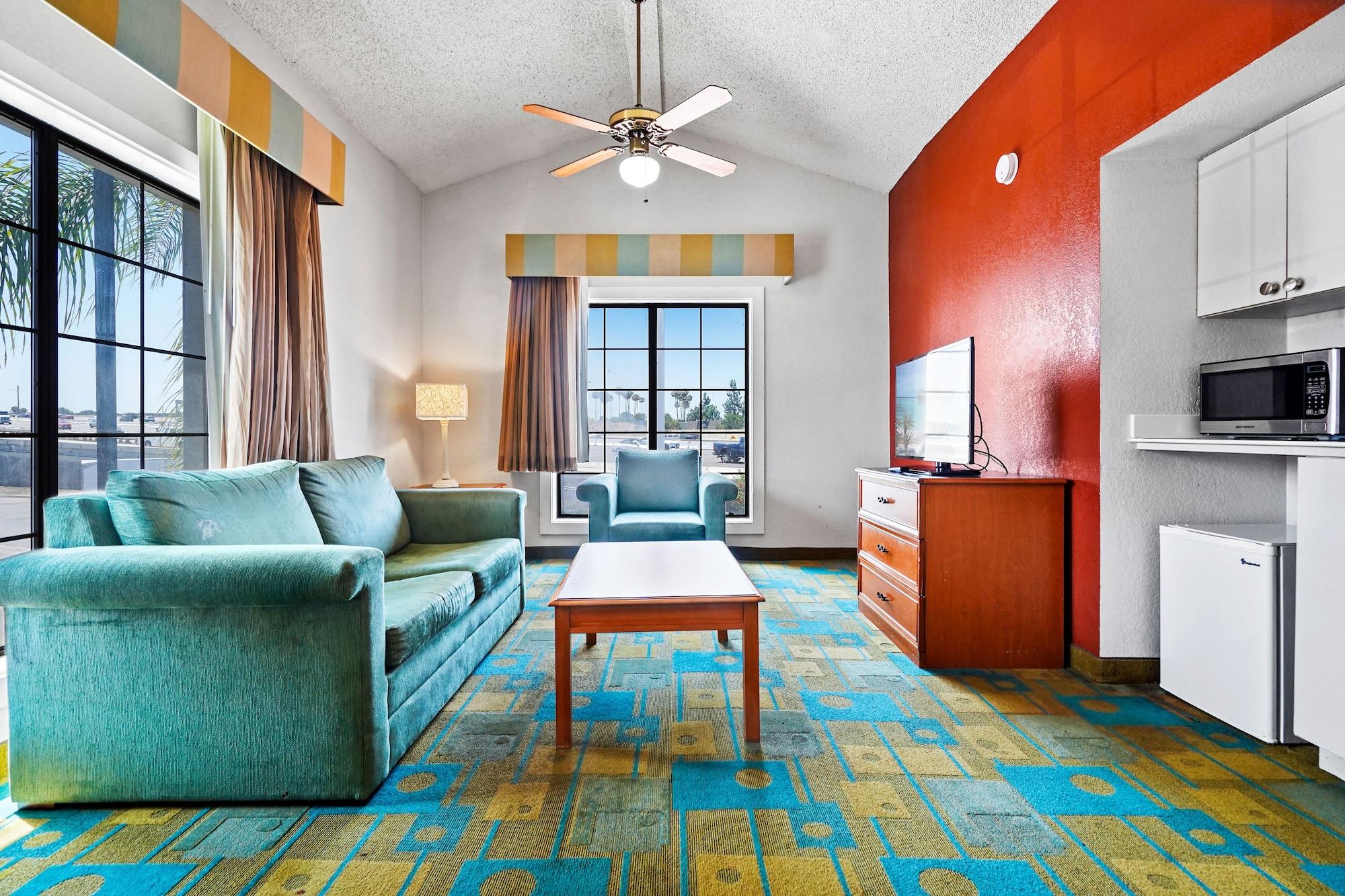 La Quinta Inn By Wyndham Costa Mesa Orange County Esterno foto